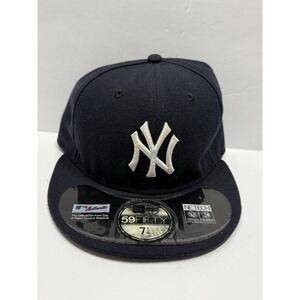 59Fifty New Era York Yankees Fitted Hat Black Size 7 1/4 Baseball Cap MLB NY